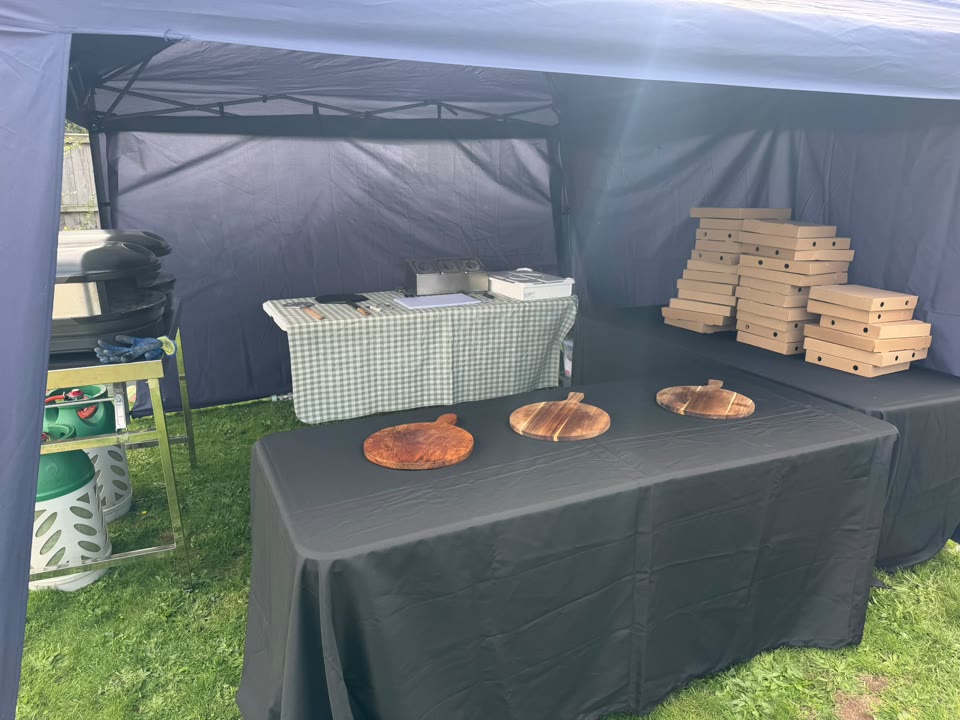 Xanders outdoor pizza catering setup