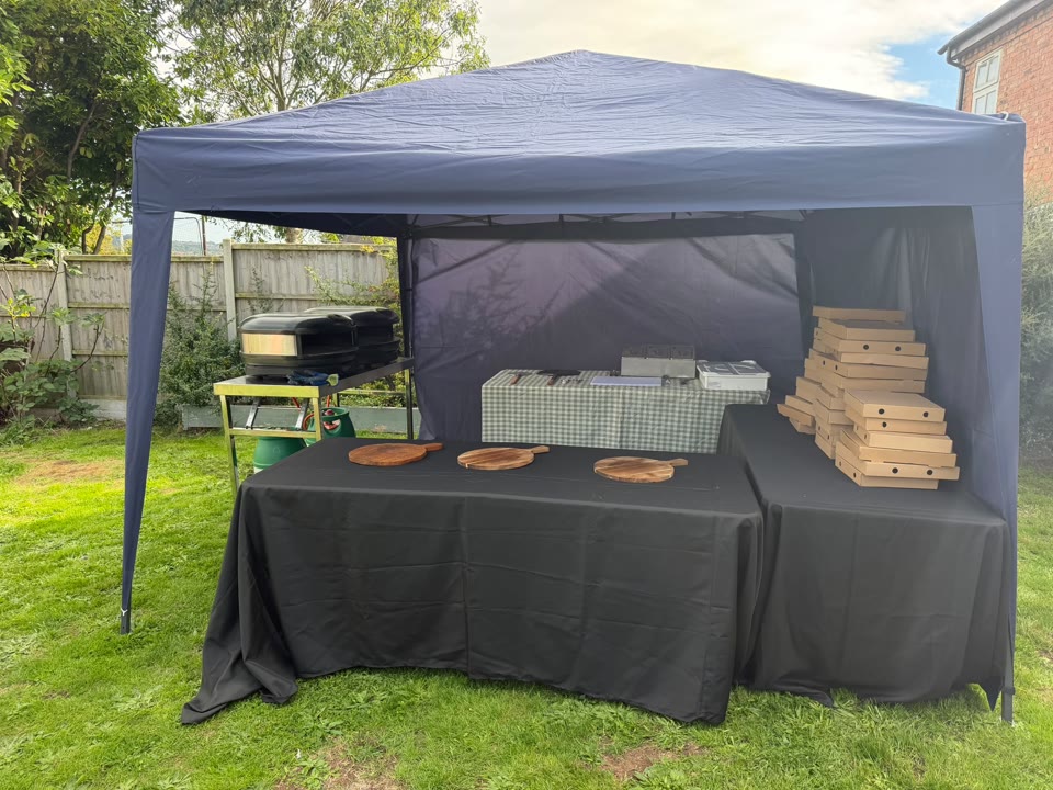 Xanders outdoor pizza catering setup